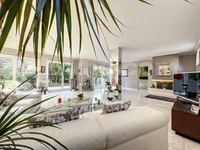 maison/villa dans le 93600 à Aulnay-sous-Bois de 291m²