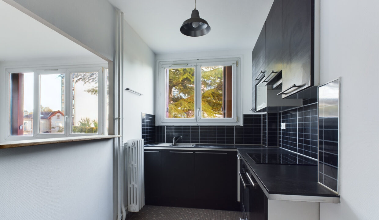 3 pièces Mairie de Montreuil / Murs à pêches