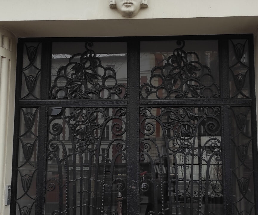 Paris XX-XI - Mo A. Dumas - Bld. de Charonne - Immeuble Art