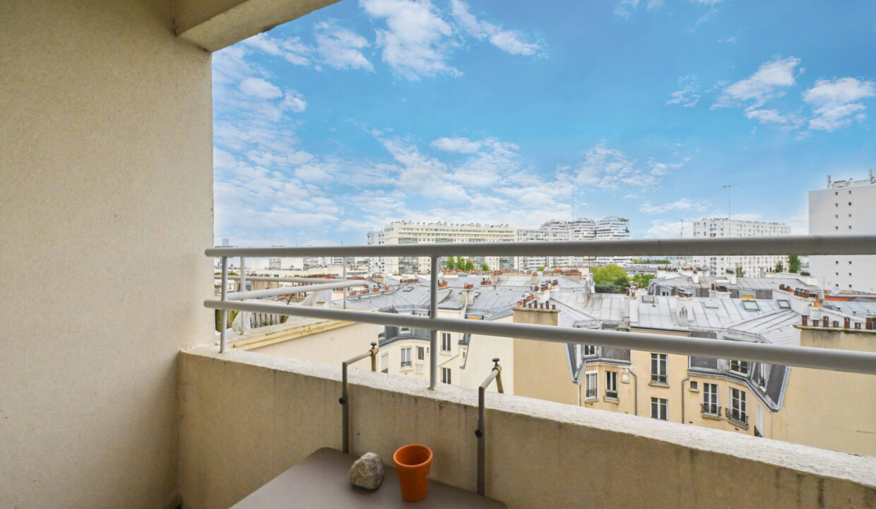 PARIS XII -  Appartement avec un balcon