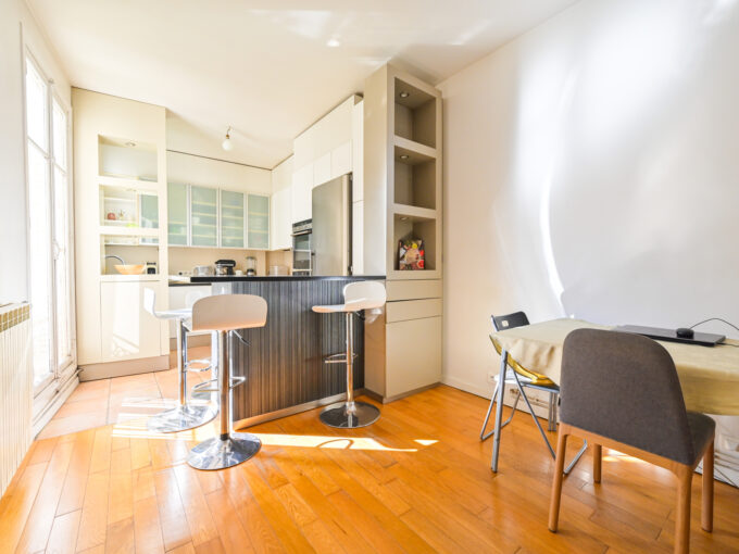 APPARTEMENT FAMILIAL DUGOMMIER