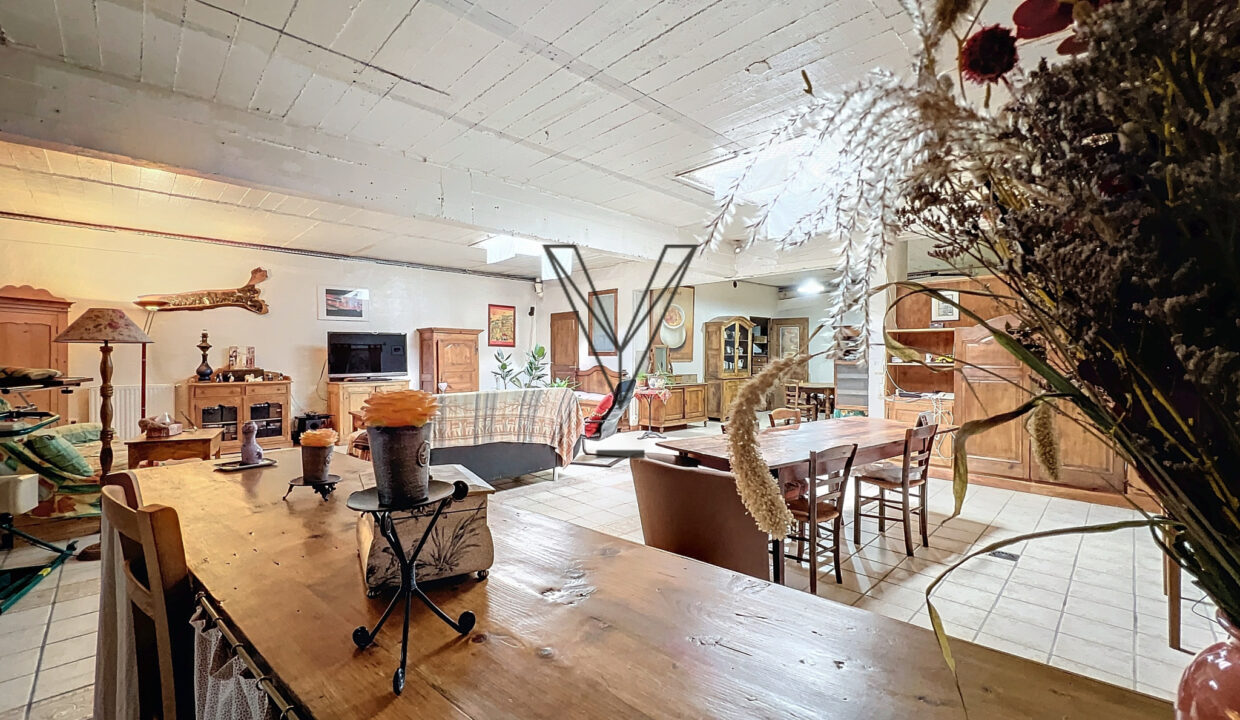 Local commercial / Loft