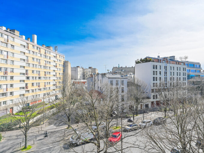 EXCLUSIVITÉ   Appartement avec double séjour et une chambre