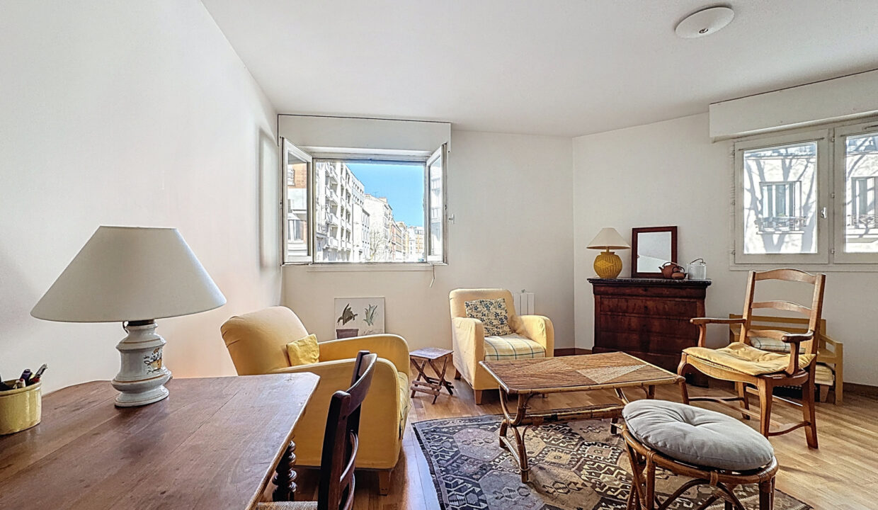 Bel appartement d'angle - 3 pièces