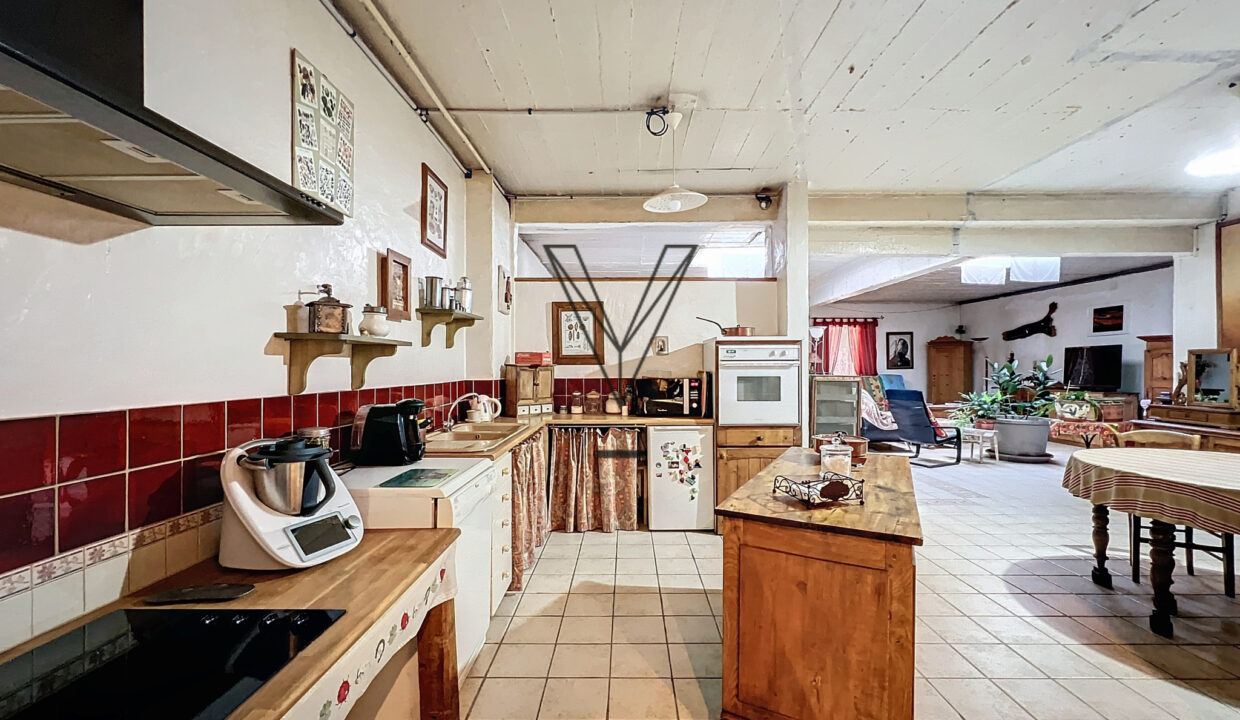 Local commercial / Loft