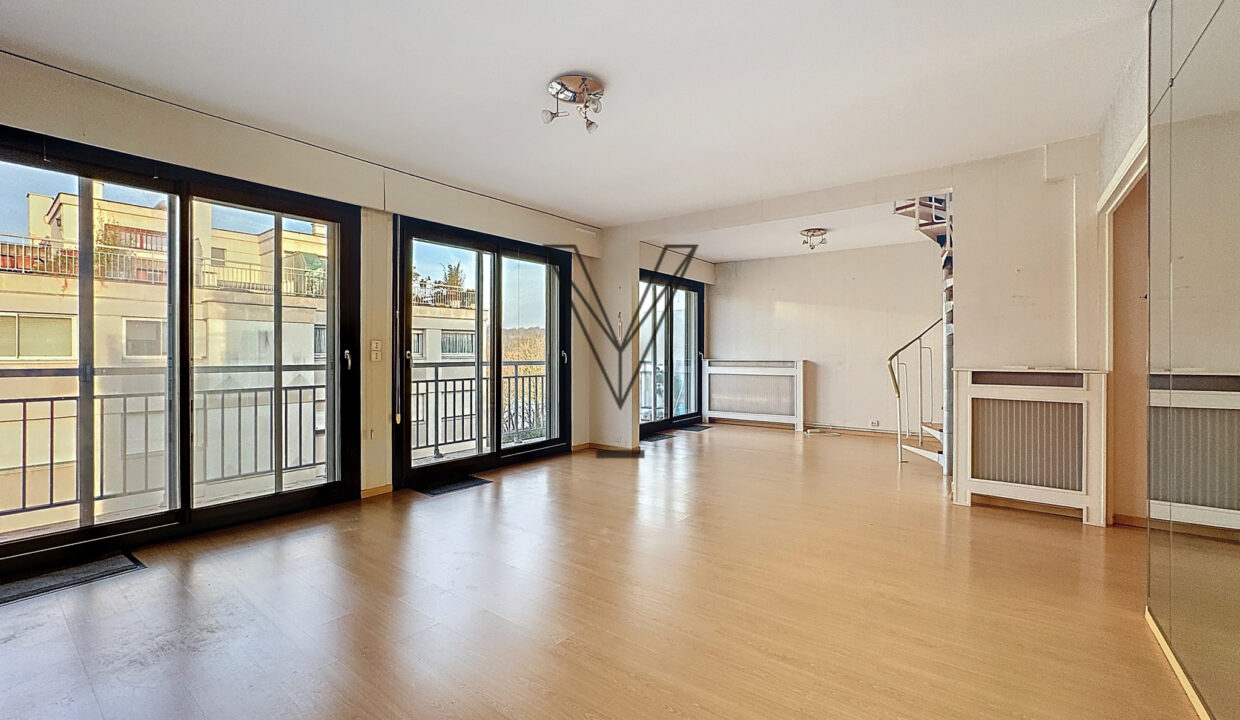 À Vendre   Duplex de Standing avec Terrasse Panoramique   Le