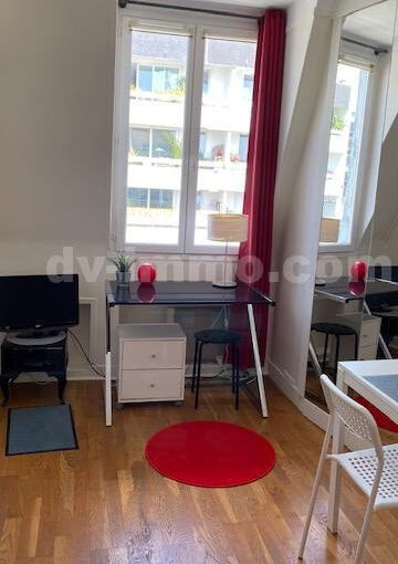 appartement dans le 75011 à Paris de 13.92m²