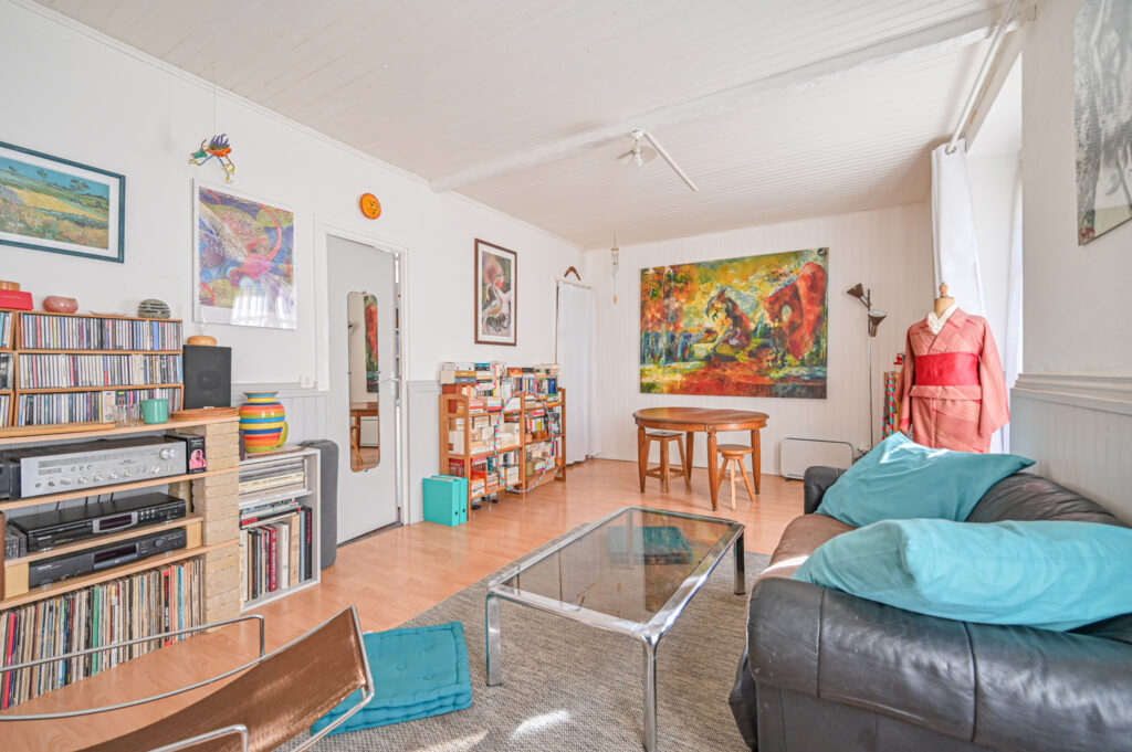 Paris XI – (L9) Mo BOULETS/CHARONNE – DERNIER ÉTAGE – SUD –