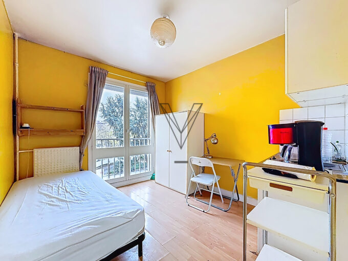 appartement dans le 75011 à Paris de 12.46m²