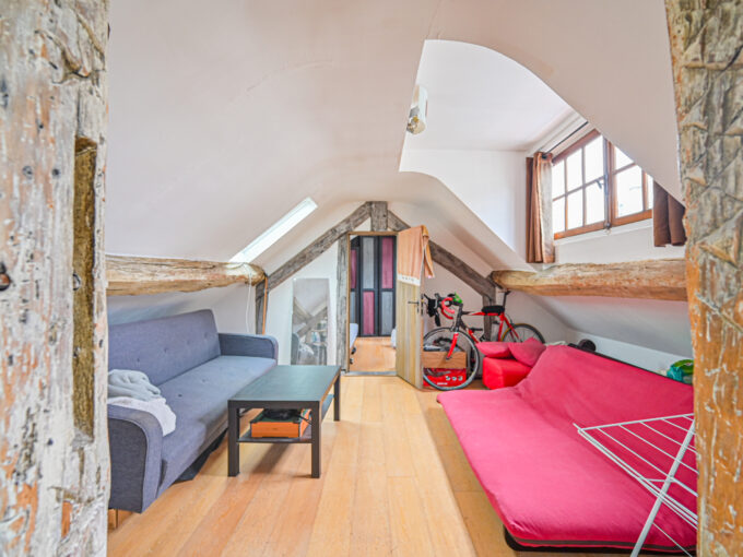 loft/atelier/surface dans le 75011 à Paris de 66.21m²