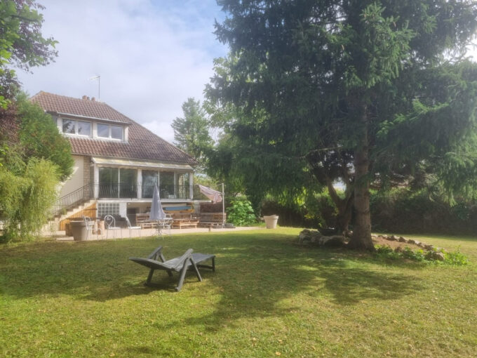 maison/villa dans le 89100 à Sens de 247m²